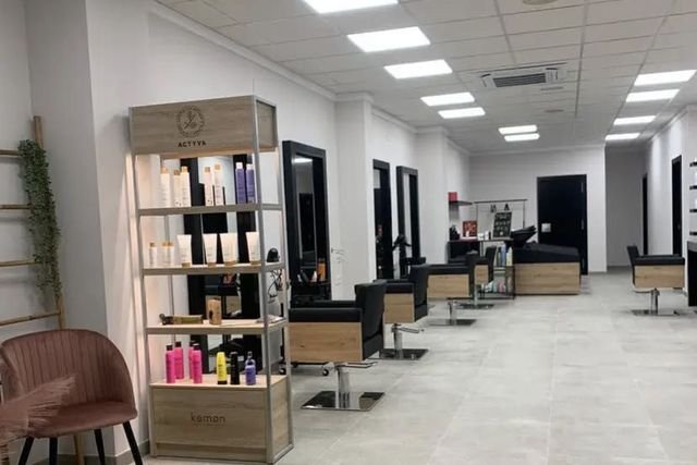 7950f83694684e169fb729a9420206-blanquer-perruqueria-biz-photo-4b9bedcbbf3742b5807c05ab8ef976-booksy